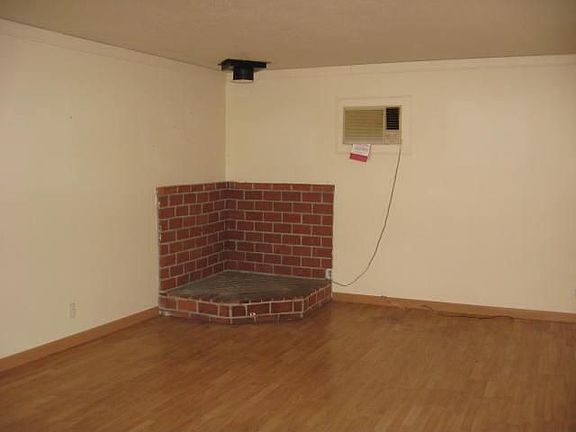 2nd image of 356 Robin Hill Dr