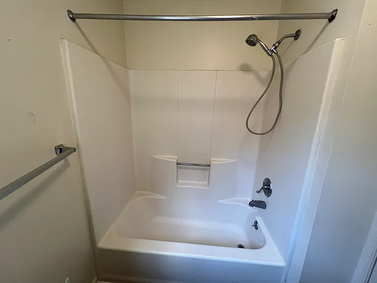 519 N West St #4 — Photo 11