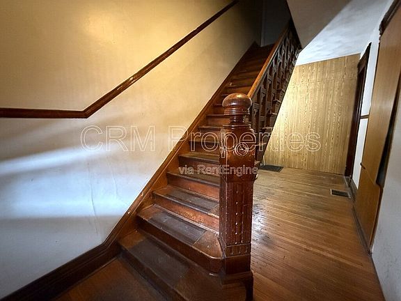 2nd image of 517 W Jefferson St