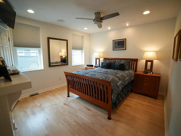 4559 Friendship Ave — Photo 5