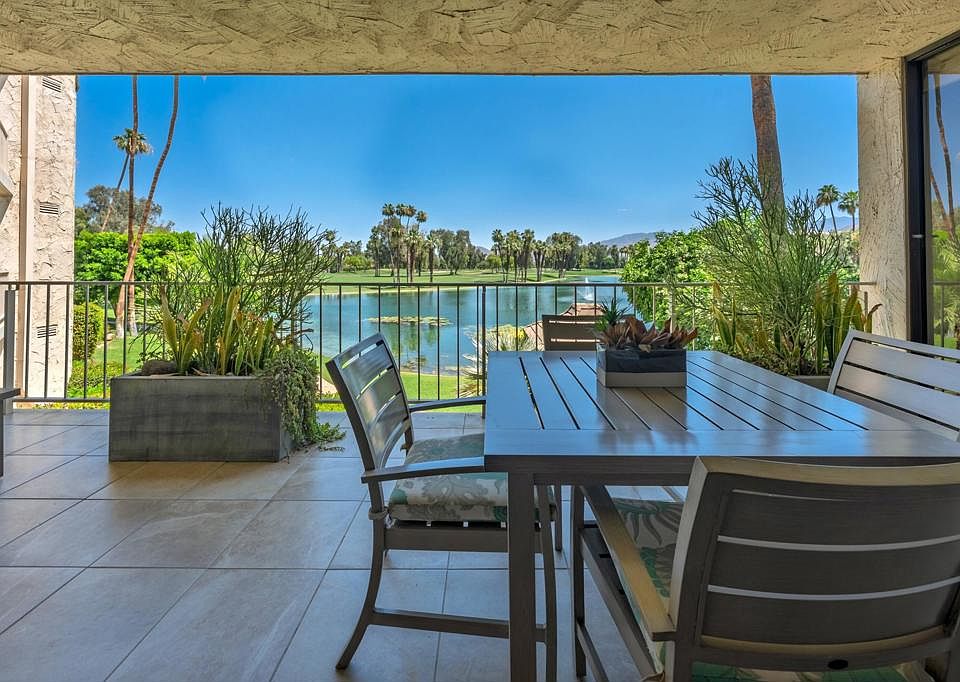 1st image of 910 Island Dr APT 207