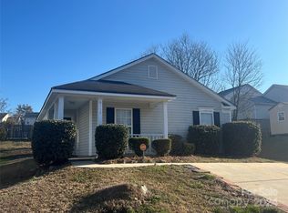 6112 McIntyre Ridge Dr, Charlotte, NC 28216