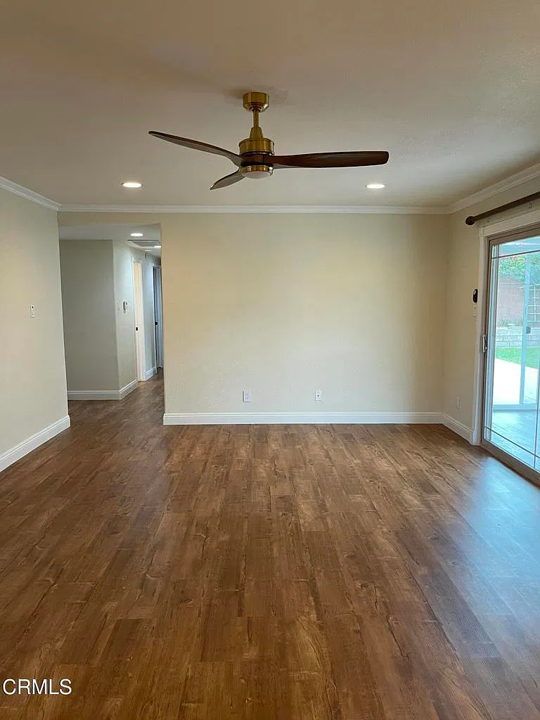 3 bed, 2.0 bath, 1398 sqft, $3,950 — Photo 3