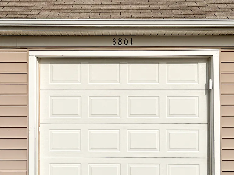 3801 Dowitcher Ln — Photo 31