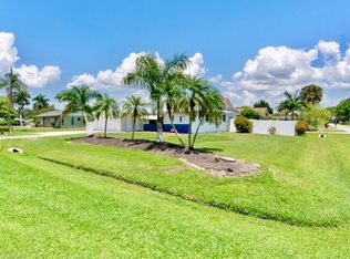 390 Valley Dr, Bonita Springs, FL 34134