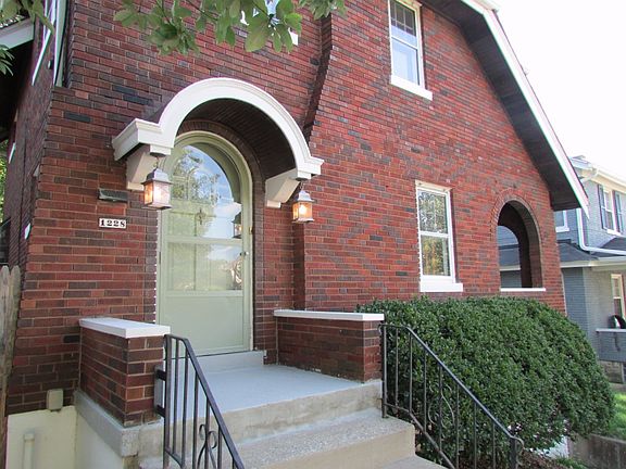 2nd image of 1228 Paxton Ave