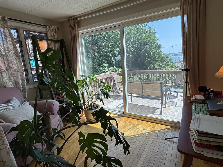 249 Webster St #2 — Photo 3