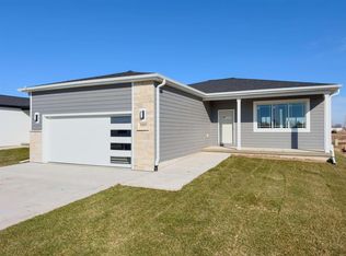 3405 X Ave, Kearney, NE 68847