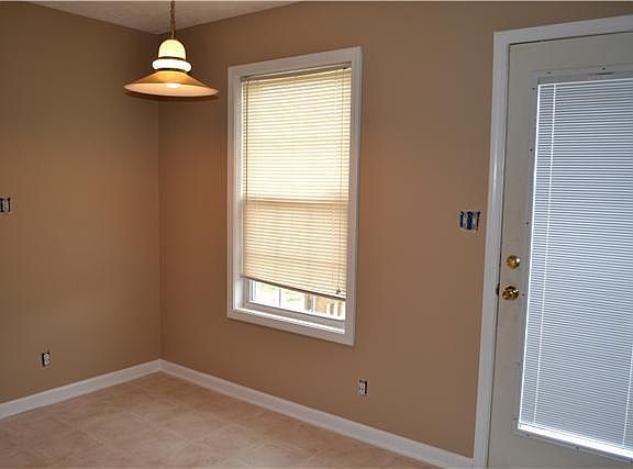 5th image of 3427 Kingfisher Dr
