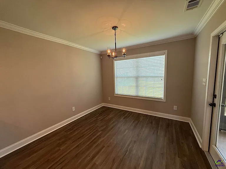 313 Creek Ridge Dr — Photo 7