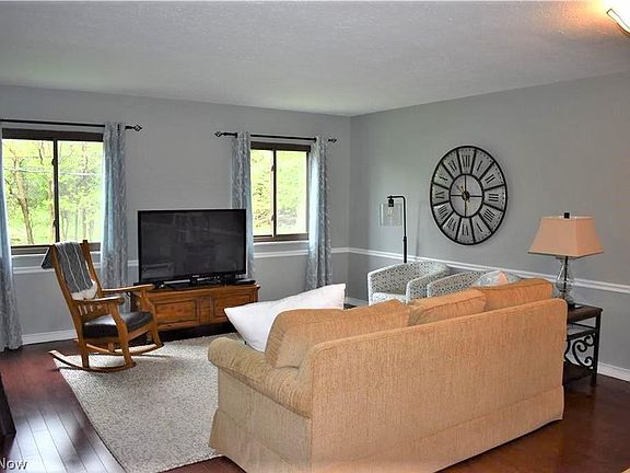 4th image of 142 Kimrose Ln