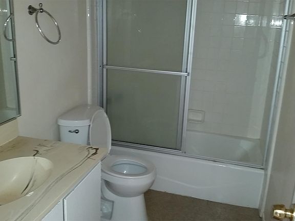 4th image of 1278 N 10th Ave