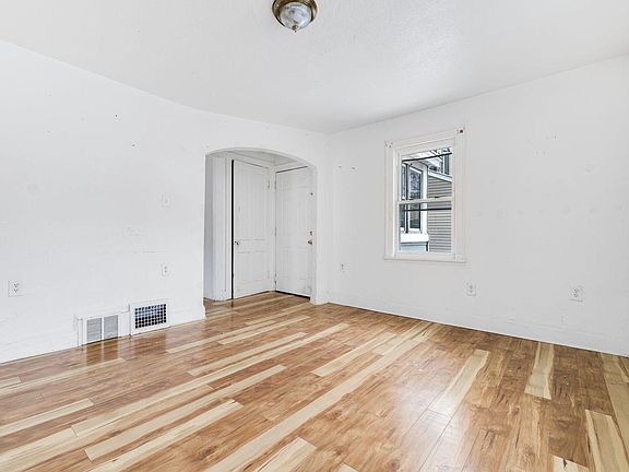 5th image of 747 South 23rd STREET