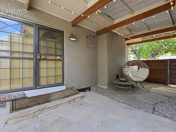 4th image of 29 Minden Cir
