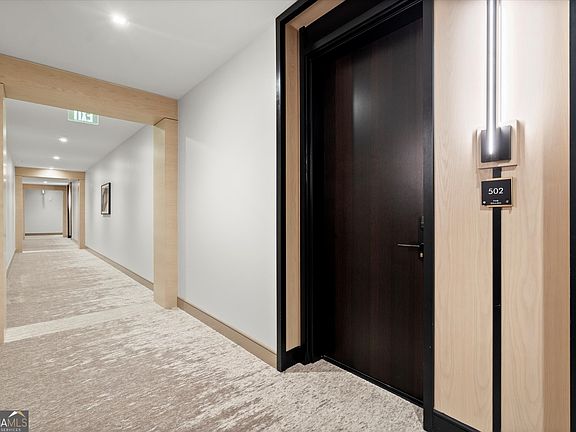 2nd image of 2425 Peachtree Rd NE #502