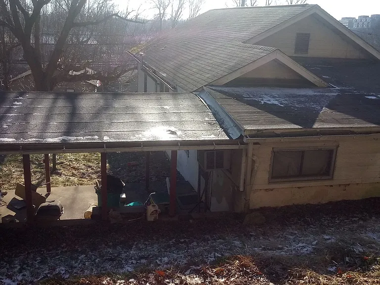 843 Milford St — Photo 4