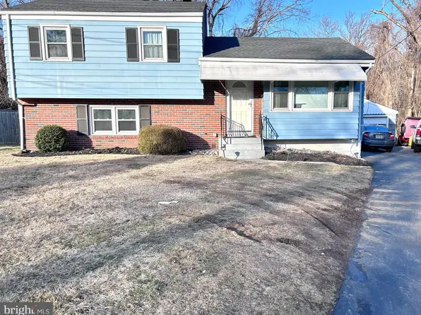 34 Chelmsford Ct, Ewing, NJ 08618