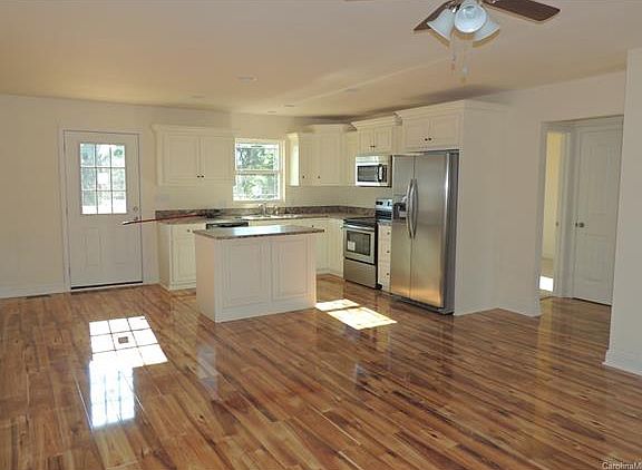 2nd image of 2791 Eagle Dr #14