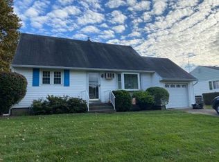 466 Old Mill Rd, Easton, PA 18040