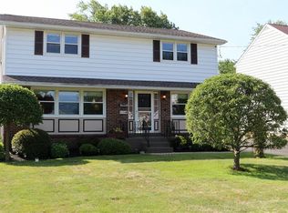 4901 Clifton Pkwy, Hamburg, NY 14075