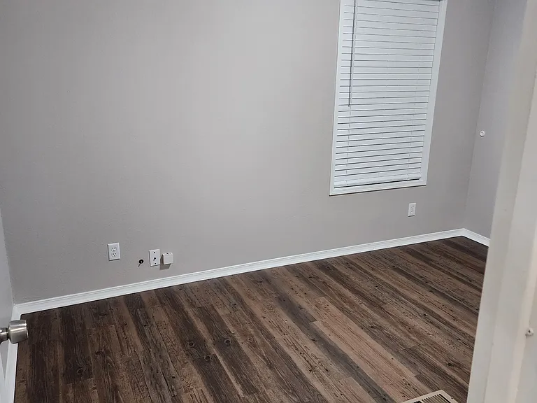 640 Houston St — Photo 14