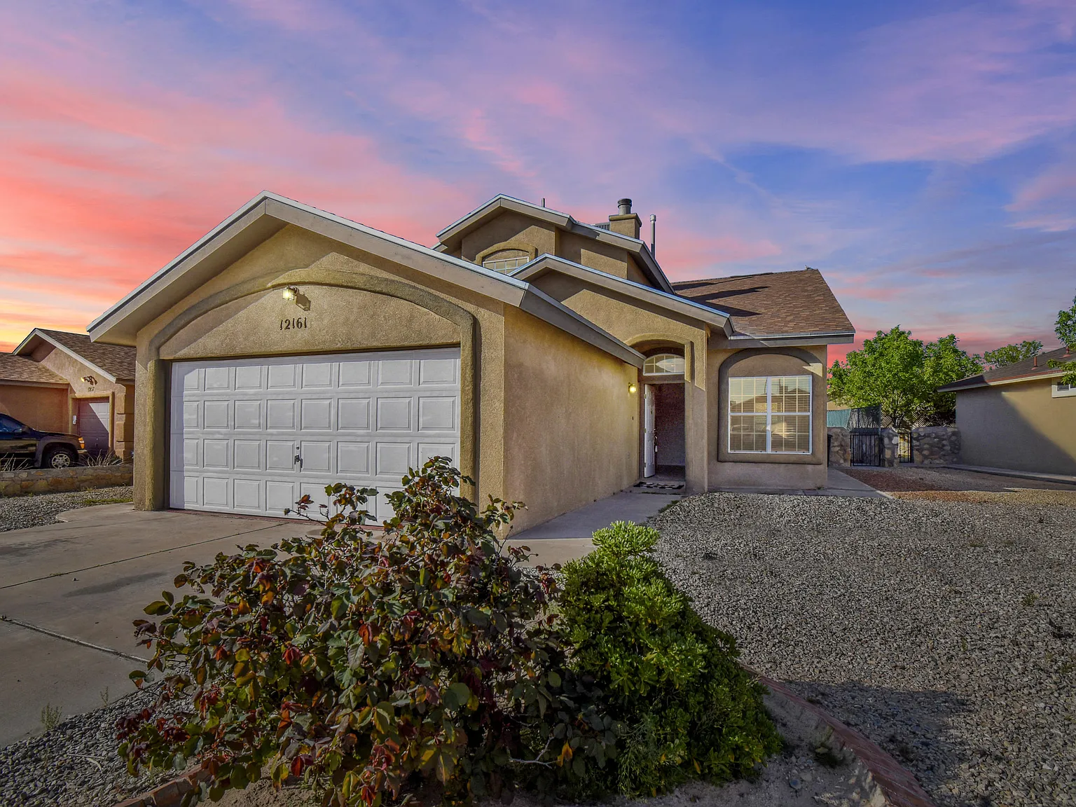 4 bed, 2.5 bath, 1712 sqft, $1,800 — Photo 2