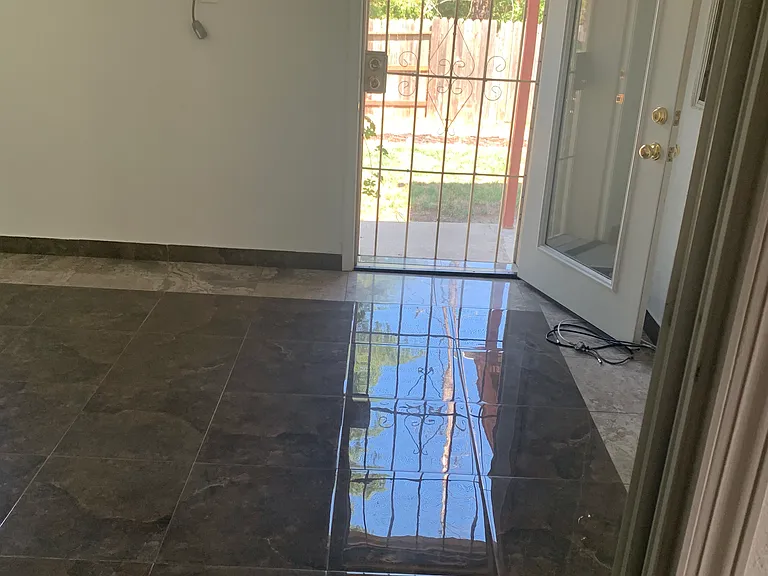 Lakewest Dr — Photo 8