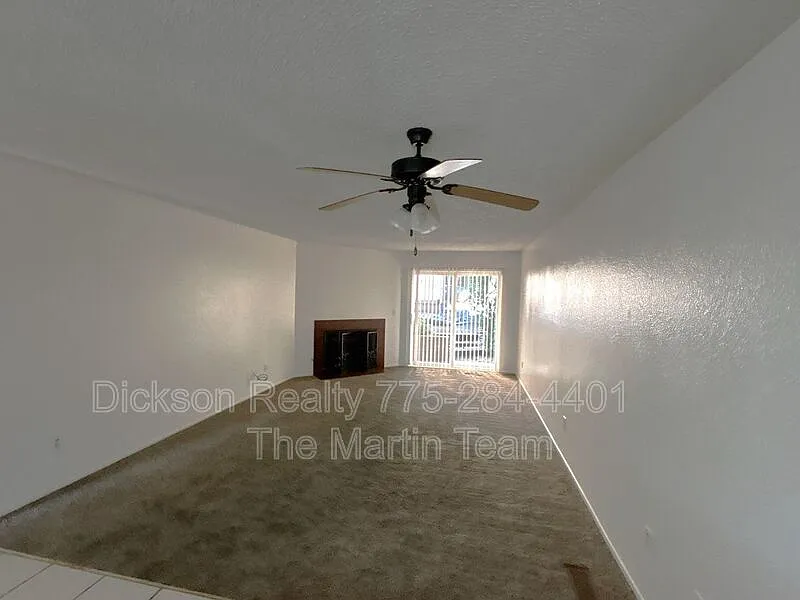 2 bed, 1.0 bath, 867 sqft, $1,600 — Photo 4