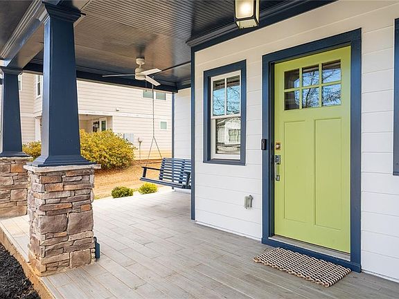 2nd image of 2687 Oak Leaf Pl SE