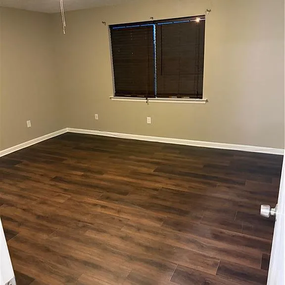 588 Oak Ave — Photo 14