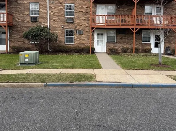 142 E Maple St #142, Teaneck, NJ 07666