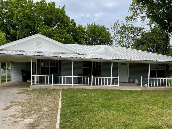 406 Ball St, Marietta, OK 73448