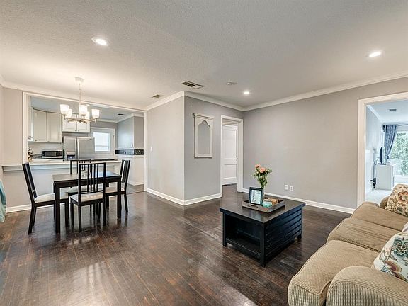 4th image of 4329 Curzon Ave
