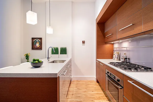 Sold by Compass | media 25