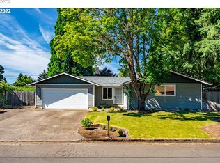 3662 Cherokee Dr, Springfield, OR 97478