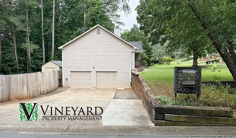 900 Clearbrook Crse SW — Photo 36