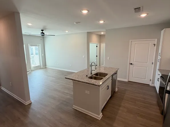 (undisclosed Address), San Marcos, TX 78666