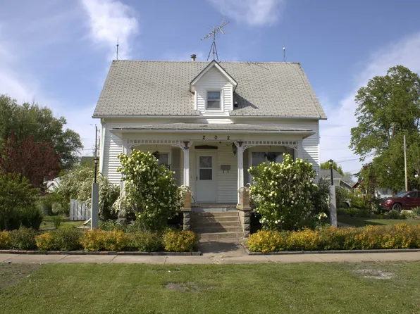 202 4th St, Boxholm, IA 50040