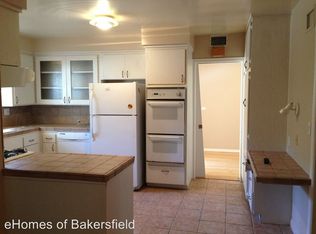 15811 Royal Meadow Pl, Sherman Oaks, CA 91403