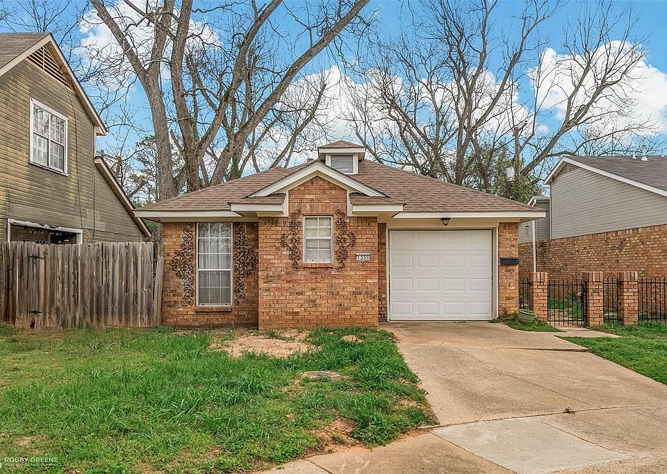1st image of 1335 Pecan Sq
