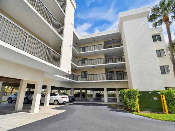 3200 Gulf Blvd APT 108, Saint Pete Beach, FL 33706