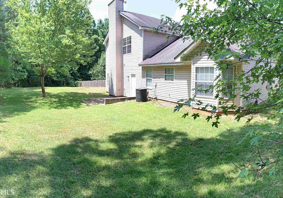 2nd image of 2343 Creekview Trl