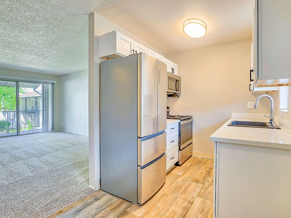 1st image of 7581 Amador Valley Blvd #77