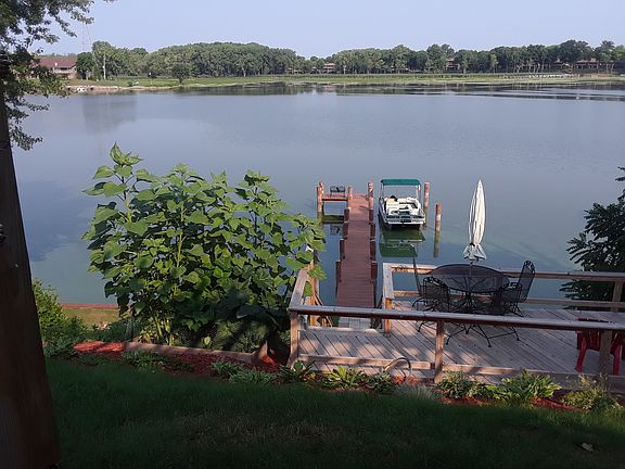 5th image of 2622 W Palisades Dr