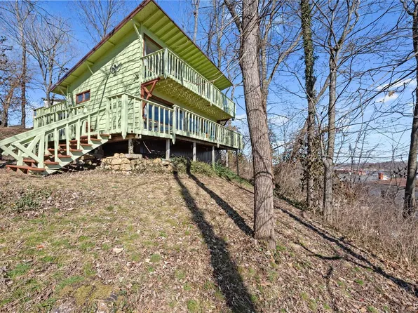 106 S Alley St, Clarksville, MO 63336