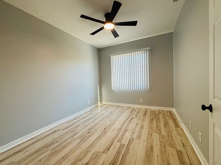19595 Orviento Dr — Photo 16