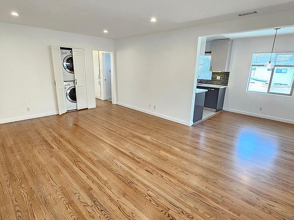5th image of 715 Washington Blvd #4D