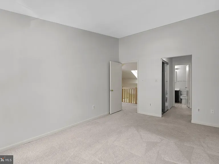 1469 Casino Cir — Photo 18