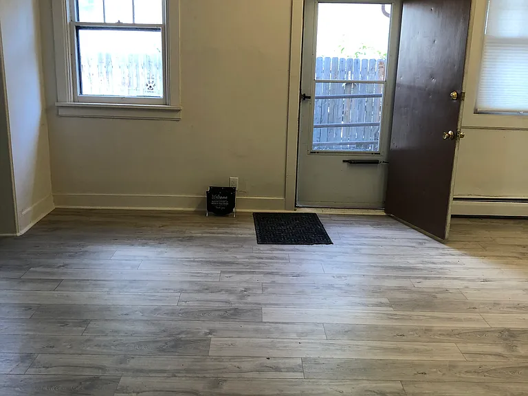 1020 S College Ave #B — Photo 5