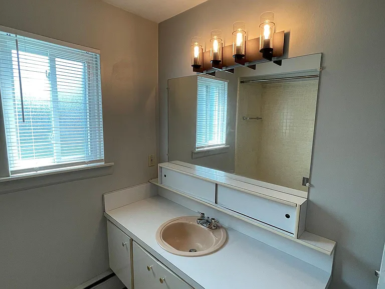 406 Oakland Ave #6 — Photo 10